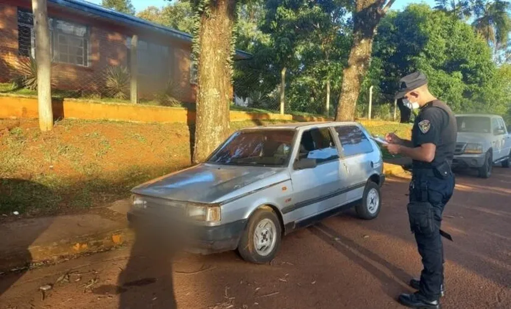 Recuperan un automóvil robado en Guaraní.