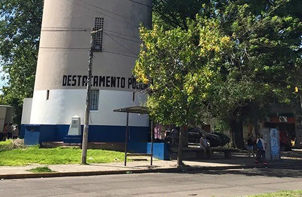 Destacamento 24 de la policía de Santa Fe en el barrio Villa Manuelita de Rosario.