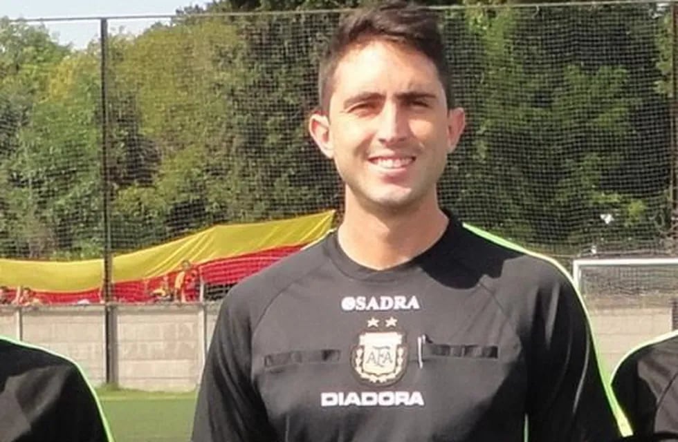 Nazareno Arasa, árbitro rosarino.