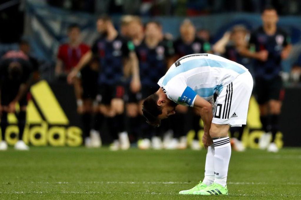 El delantero argentino Lionel Messi reacciona tras el 1-0 durante el partido Argentina-Croacia, del Grupo D del Mundial de Fútbol de Rusia 2018, en el Estadio de Nizhni Nóvgorod de Nizhni Nóvgorod, Rusia, hoy 21 de junio de 2018.