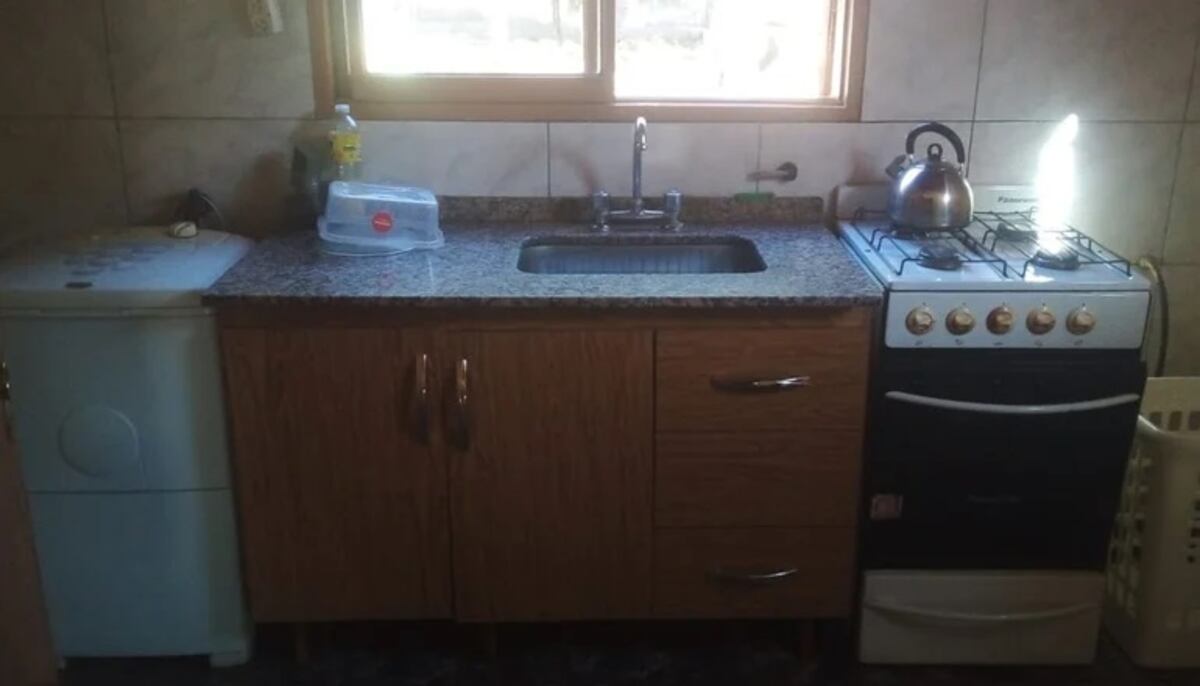 La imagen de la Virgen en una hornalla.