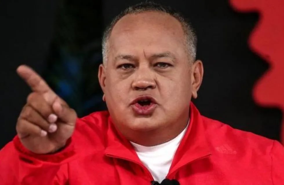 Diosdado Cabello apuntó contra Alberto Fernández y exigió que devuelva a Venezuela el avión retenido en Ezeiza.