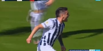 Gastón Benavídez grita el segundo gol de Talleres ante Colón por Copa Argentina