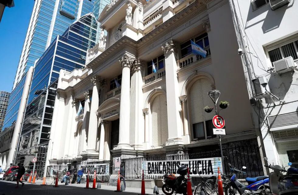 Vista general de la sede del Banco Central de Argentina (Foto: EFE/David Fernández - Archivo)