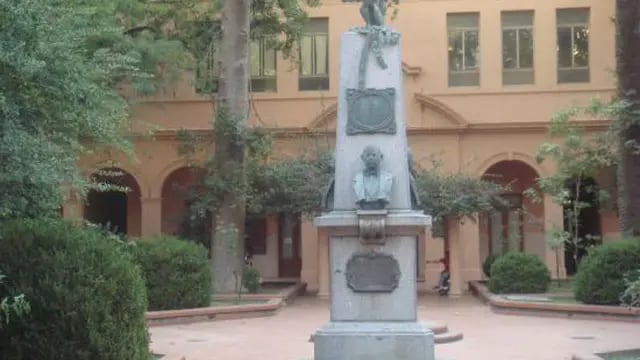 Colegio Nacional del Uruguay Justo José de Urquiza