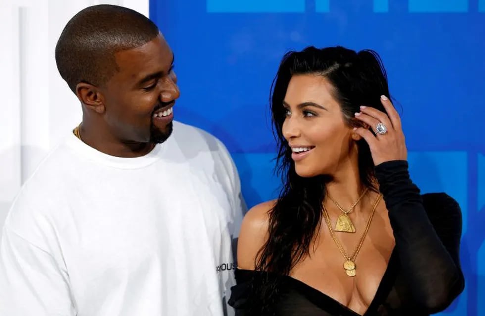 Kim Kardashian y Kanye West fueron padres por cuarta vez.