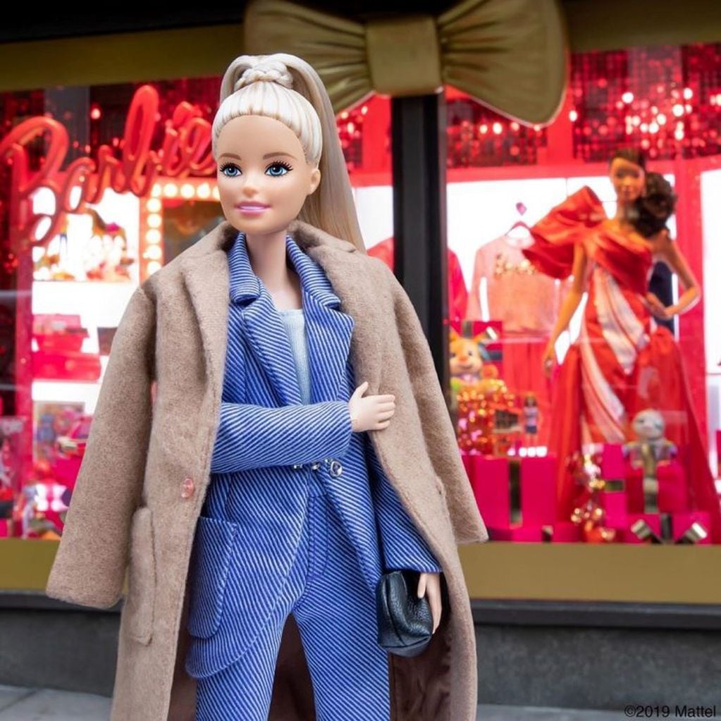 la muñeca cuenta con más de dos millones de seguidores su Instagram oficial. (Instagram/@barbiestyle)