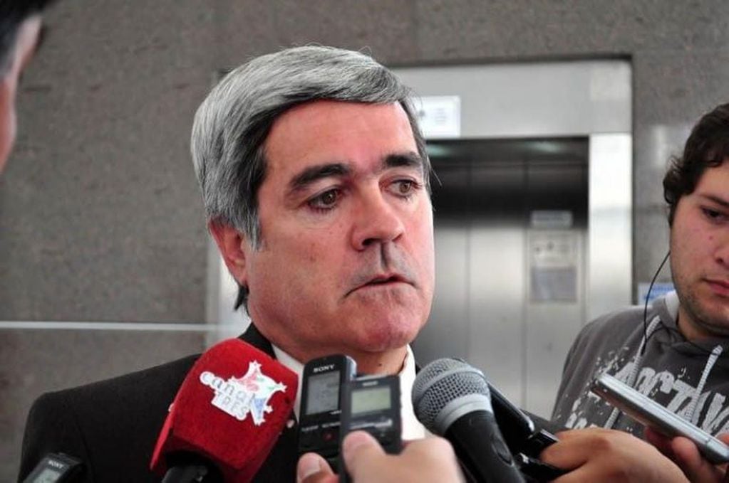 Jorge Miquelarena, procurador de la provincia de Chubut encabeza la investigación por defraudación al Estado.