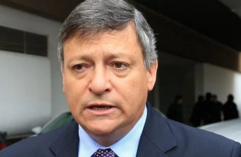 El gobernador Domingo Peppo modificó la fecha de las elecciones provinciales.