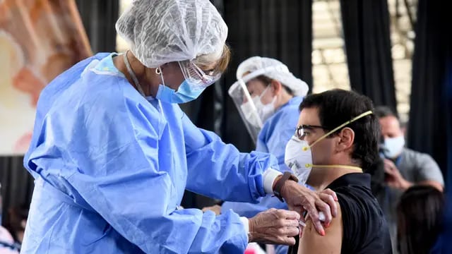 La Provincia vacunó a casi 400 pacientes trasplantados