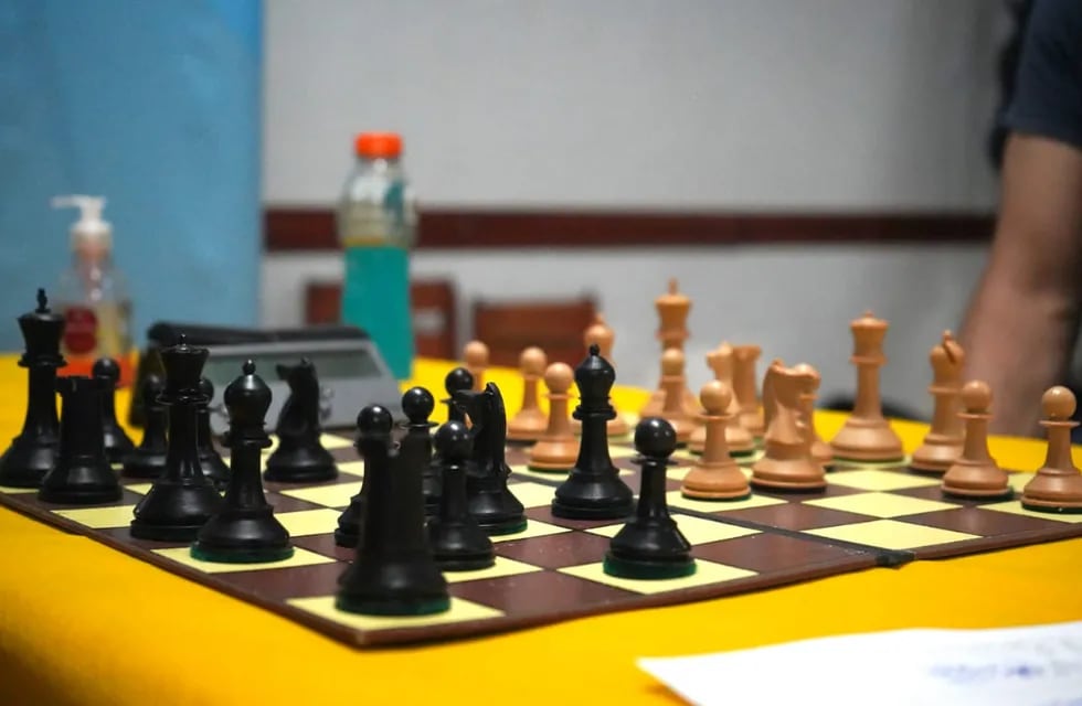 Salto Grande junto al deporte: nuevo espacio virtual de ajedrez en Movete con Energía