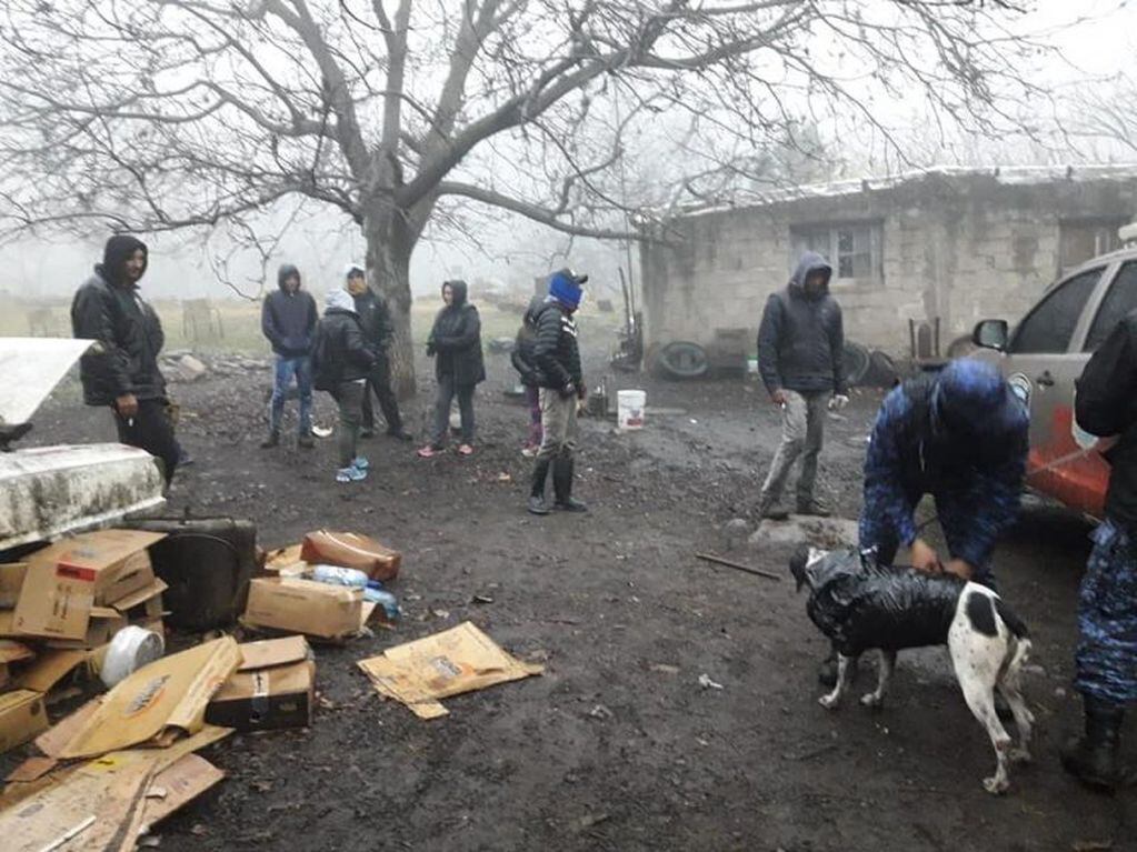 El ultimo rastrillaje se realizó en Guanchin ayer por la tarde sin resultados positivos. Participaron policias, cuerpo de bomberos voluntarios y defensa civil