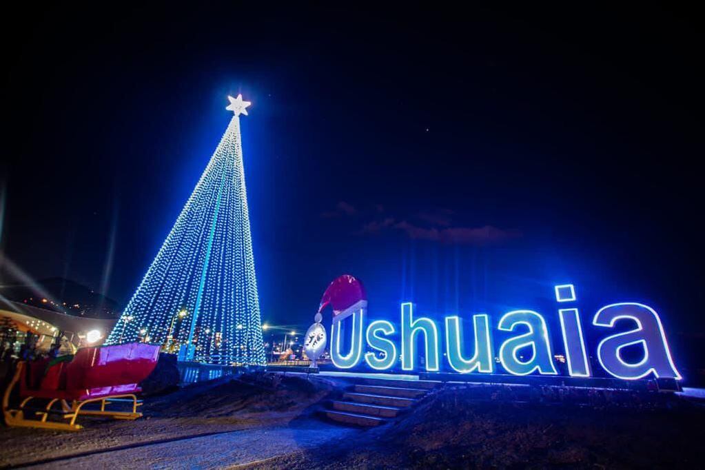 Inauguraron el nuevo Paseo Navideño en Ushuaia