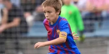 Pedro Juárez, el salteño de 8 años que la rompe jugando al fútbol en el Barcelona.
