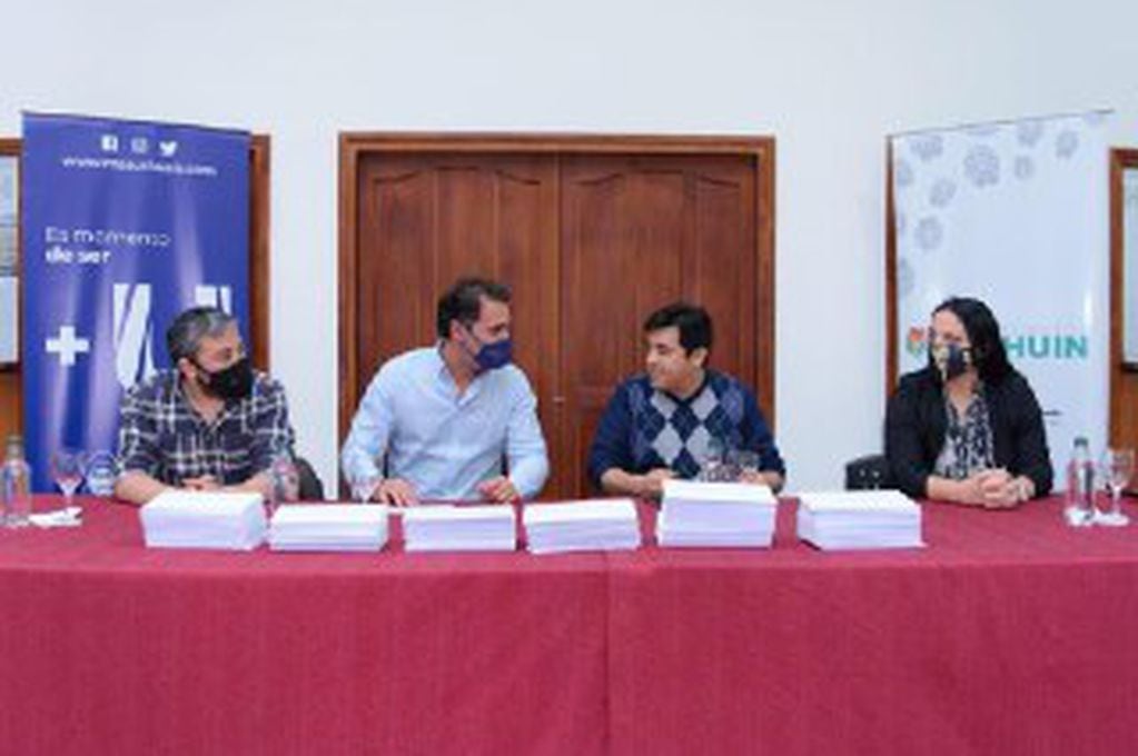 El Municipio de Ushuaia entregó Tarjetas +U en Tolhuin