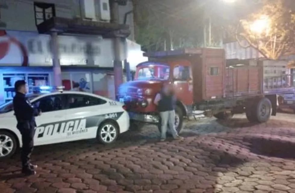 Operativos en Eldorado: incautan combustible en dos intervenciones policiales.