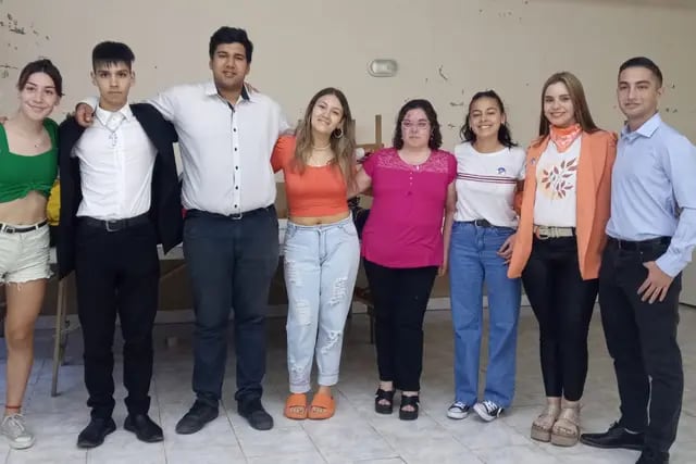 Reconocimiento de la Juventud Peronista a los trabajadores del Frigorífico Anselmo en el Día de la Militancia