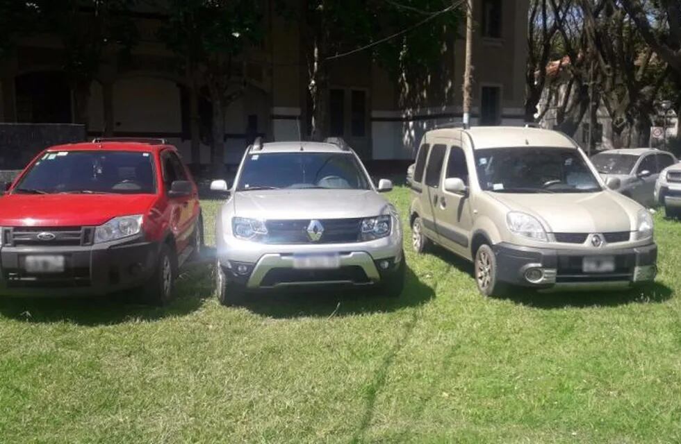 Secuestro de autos en Arroyo Seco al falso contador