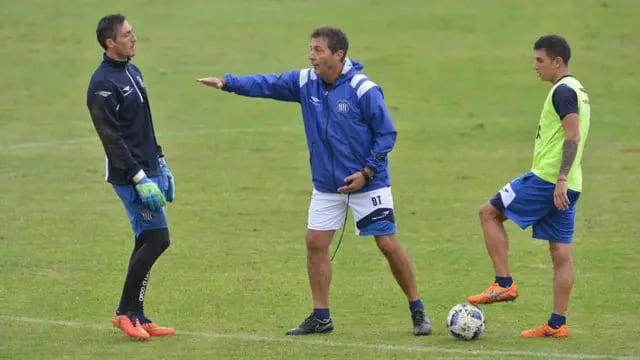 Mauricio Caranta, Frank Kudelka y Nazareno Solis. (Foto: Raimundo Viñuelas)