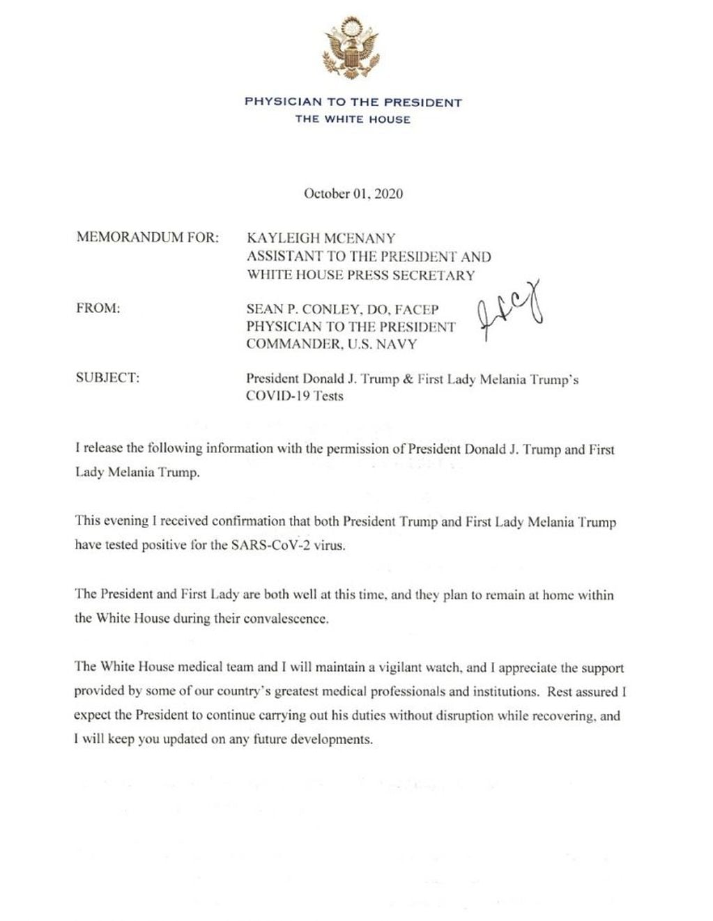 El comunicado en el que Sean Conley, médico presidencial, informa los positivospor coronavirus de Donald y Melania Trump. (REUTER)