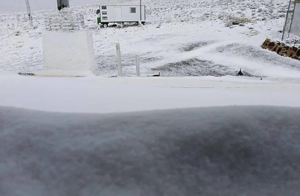 Los especialista prefieren ser cautos, pero aseguran que es buena la cantidad de nieve acumulada en la cordillera sanjuanina.