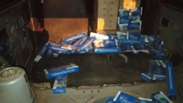 Persecución y arresto en Pozo Azul: incautaron más de 12 mil paquetes de cigarrillos ilegales