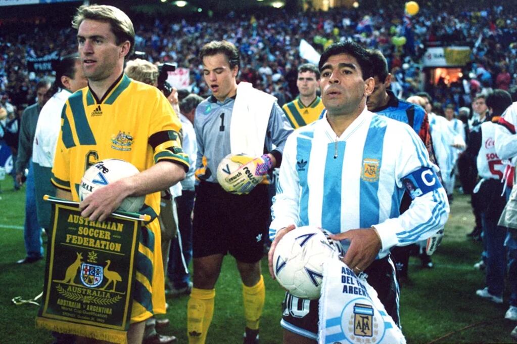 Paul Wade y Diego Maradona.