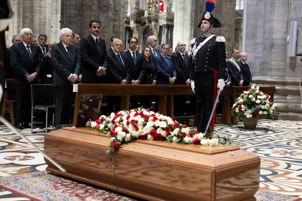 Italia despide a Berlusconi en un masivo funeral de Estado