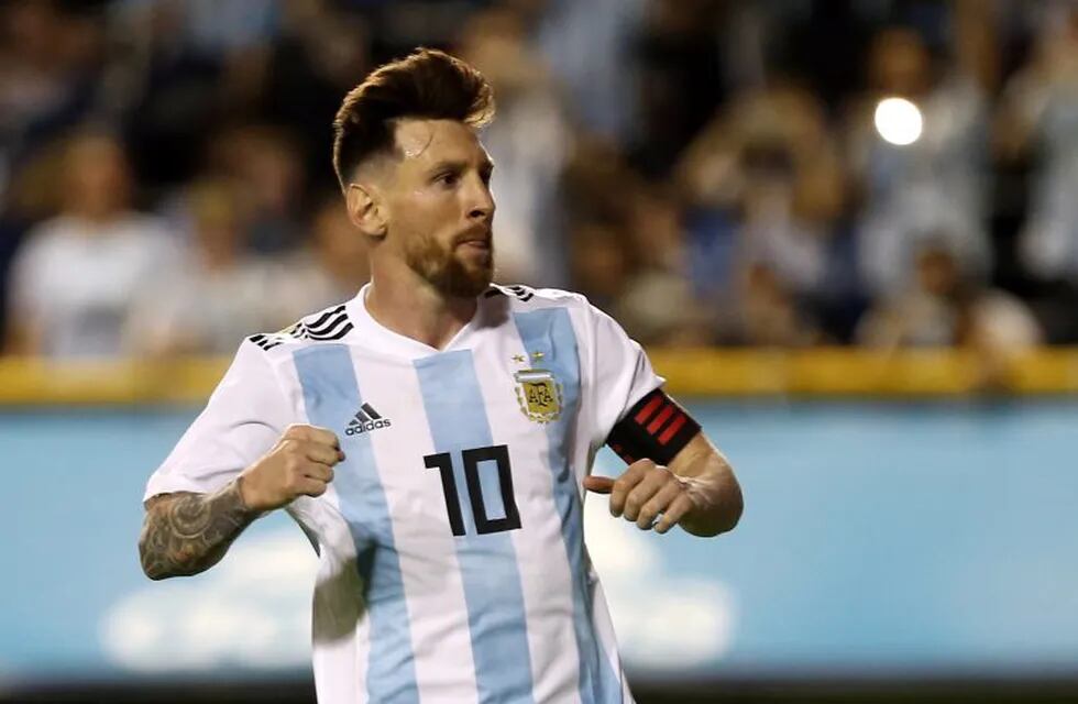 Soccer Football - International Friendly - Argentina vs Haiti - La Bombonera, Buenos Aires, Argentina - May 29, 2018   Argentina's Lionel Messi celebrates scoring their first goal   REUTERS/Agustin Marcarian cancha de boca juniors lionel messi partido amistoso internacional futbol futbolistas partido seleccion argentina haiti