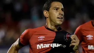 Maxi Rodriguez festeja su gol. Gentileza / Olé