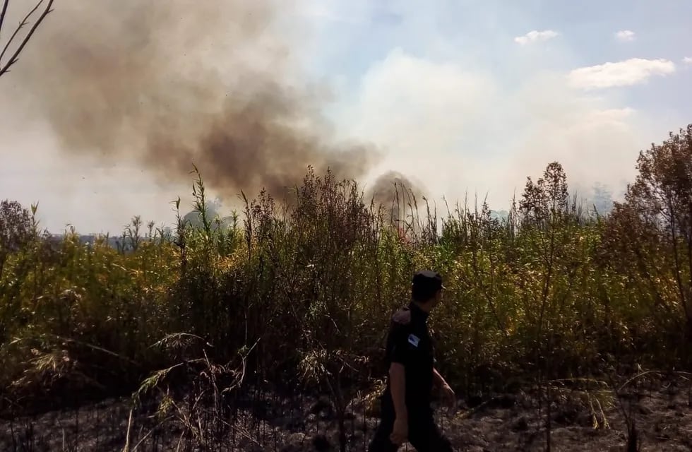 Incendio en cercanías al INTA llama a concientizar sobre la peligrosidad del fuego en la provincia.
