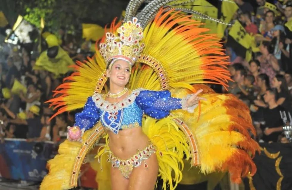Preparan el desfile de comparsas para el carnaval en Margarita Belén. (Web).