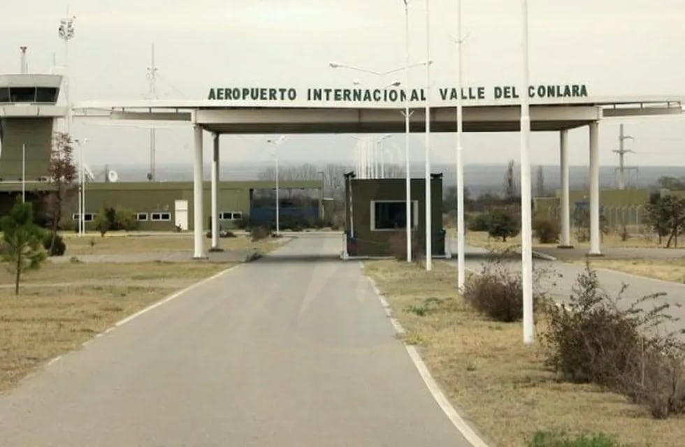 El Aeropuerto del Valle del Conlara  fue inaugurado en diciembre de 2001.