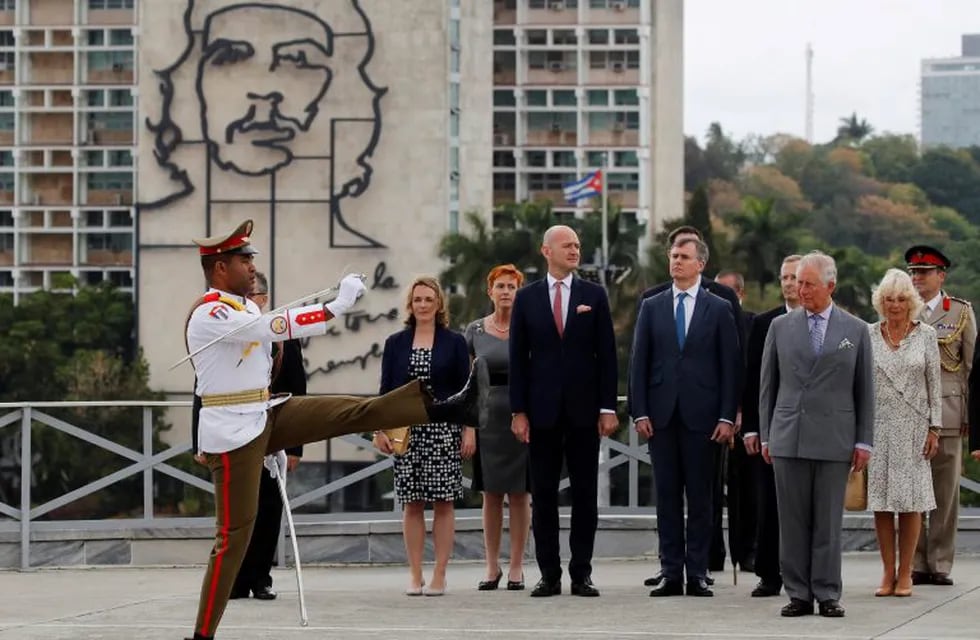 Inauguraron una estatua de Shakespeare en La Habana.