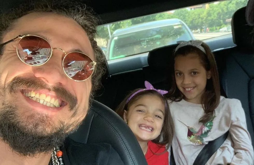 Daniel Osvaldo y sus hijas.