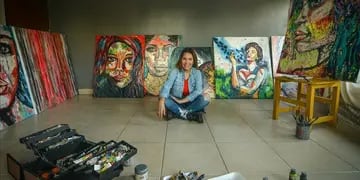 Una artista salteña expone sus obras en una galería de México