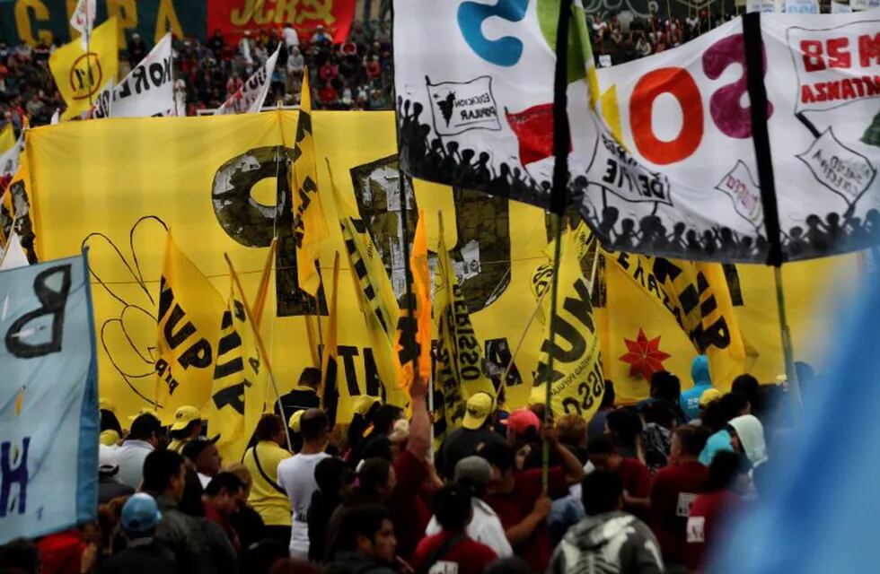 El Gobierno y las organizaciones sociales acordaron el recorrido de la marcha contra el G20. Foto: EFE.