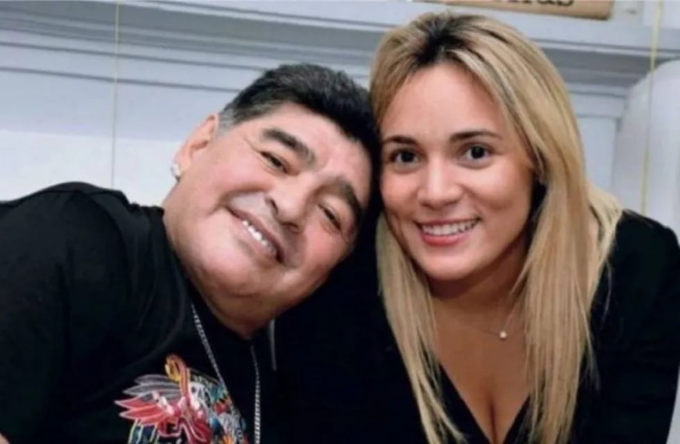 Diego Maradona y Rocío Oliva. (Foto: Web)