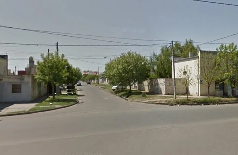 Un hombre baleado en la zona de Rouillón y Riva. (Street View)