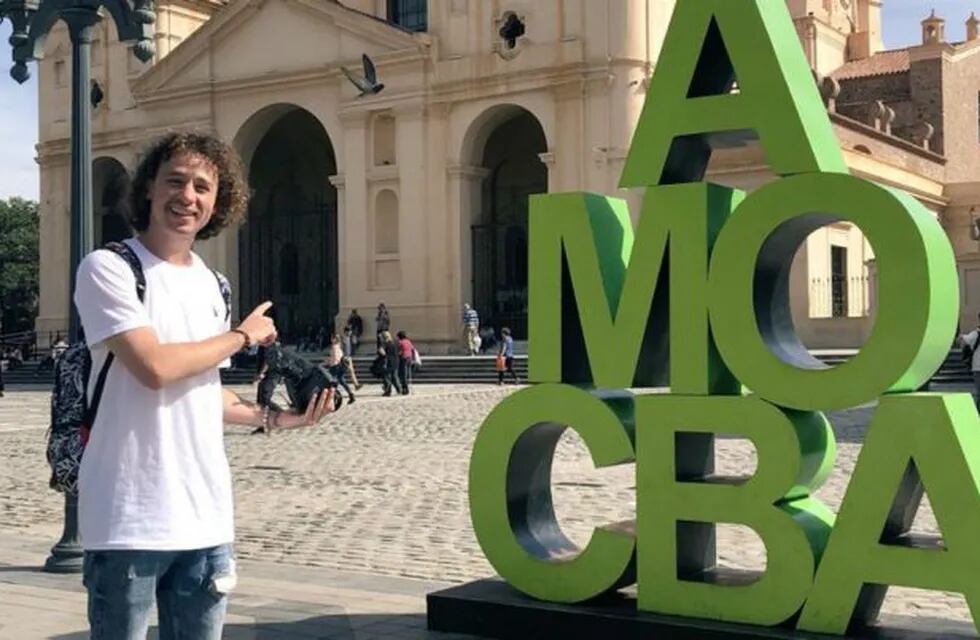 El youtuber Luisito Comunica pasó por Córdoba.