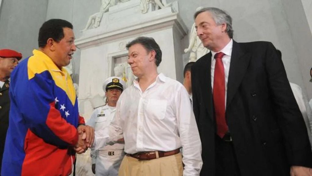 Hugo Chávez, Juan Manuel Santos y Néstor Kirchner.