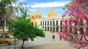 La primera. Miércoles 2, a las 10 y a las 16, visita guiada por el corazón histórico de la ciudad de Córdoba. 