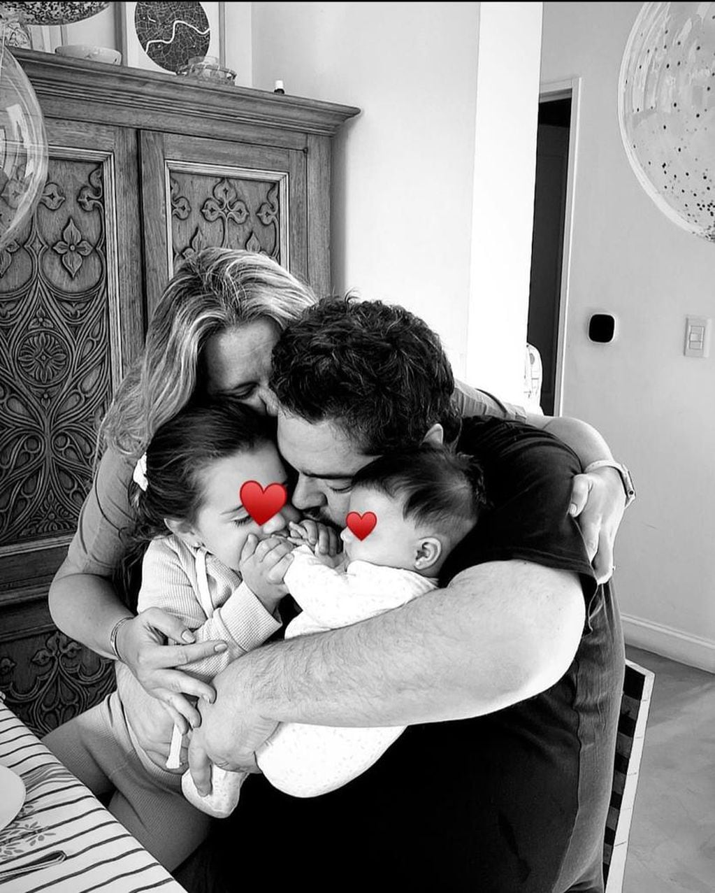 Darío Barassi junto a su familia en Instagram.