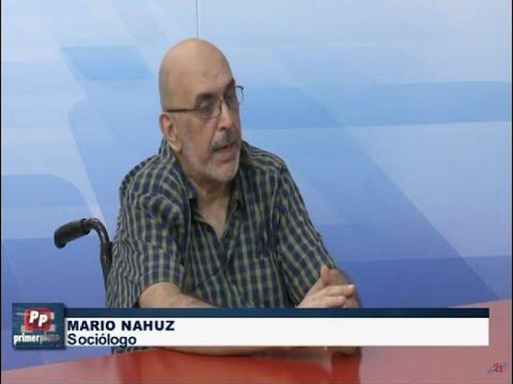 El analista Mario Nahuz, en Primer Plano (Canal 10 de Tucumán).