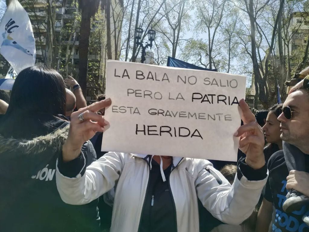 Marcha en Rosario contra con el atentado a Cristina Kirchner.