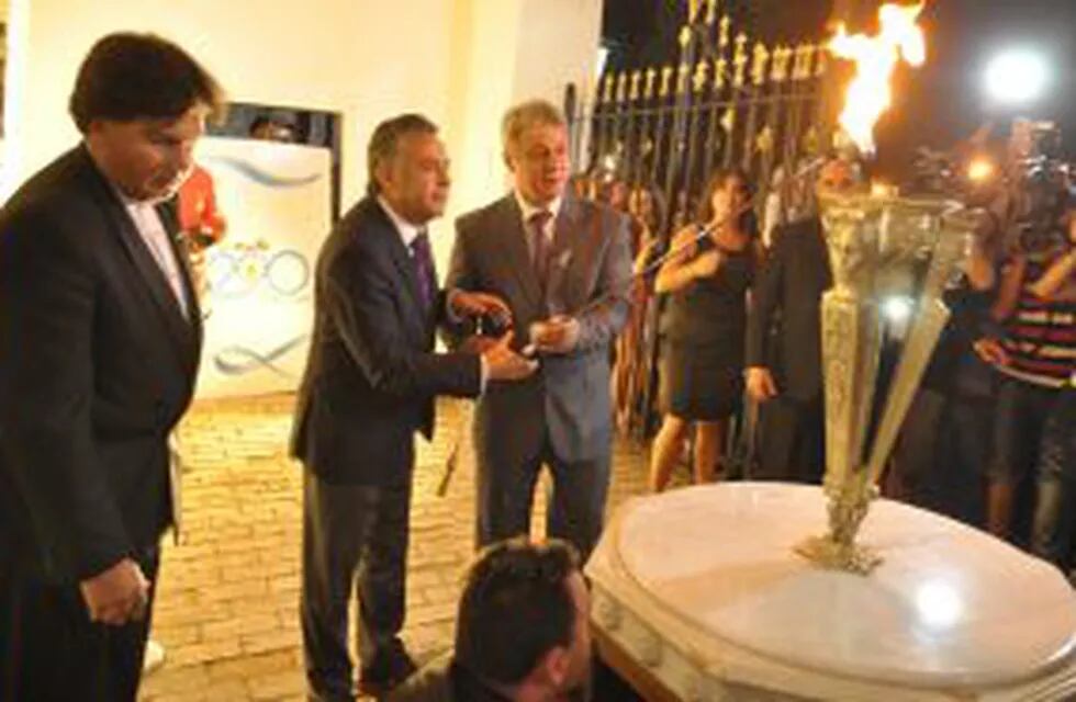 El Gobernador Alfredo Cornejo participó, junto al intendente Jorge Gimu00e9nez, en el acto del Bicentenario de la ciudad de San Martín.