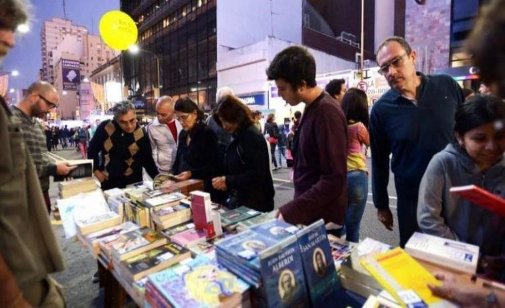 Se viene una nueva edición de la Noche de las Librerías en calle Corrientes