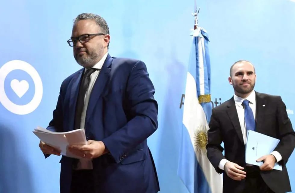 Matías Kulfas (i), ministro de Desarrollo Productivo, junto a Martín Guzmán, ministro de Hacienda. (Presidencia)
