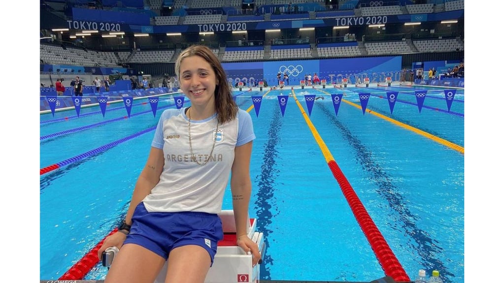 Delfina Pignatiello en la piscina de los Olímpicos.