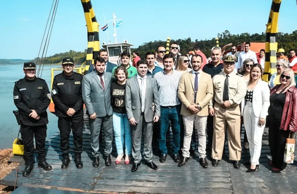 Eldorado recibió el primer viaje del servicio de balsas entre Mayor Otaño y Eldorado